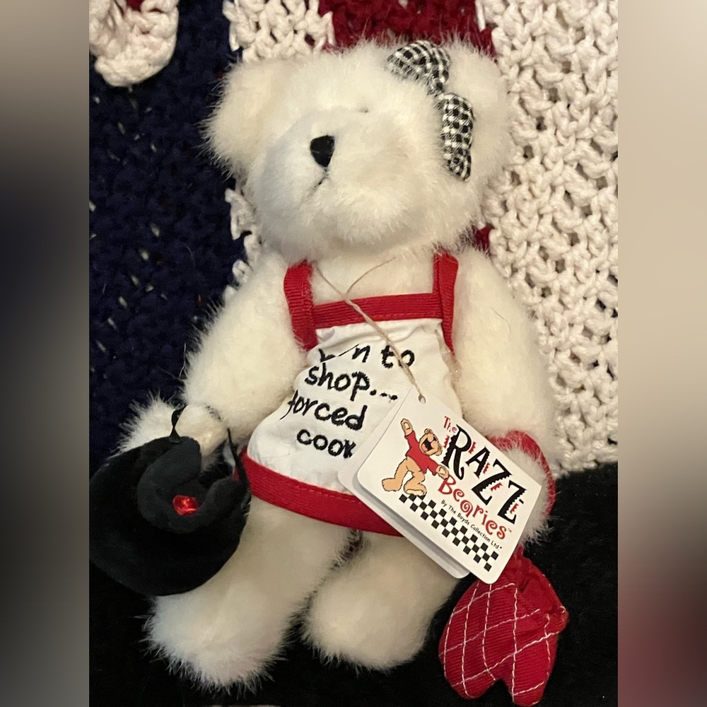 Boyds Bear Dinah Out